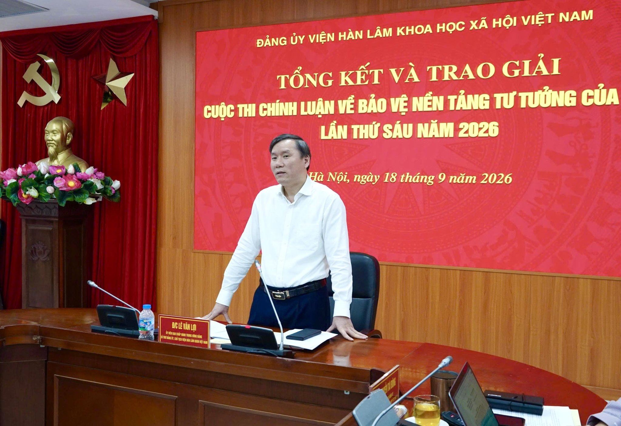 Anh-tin-bai